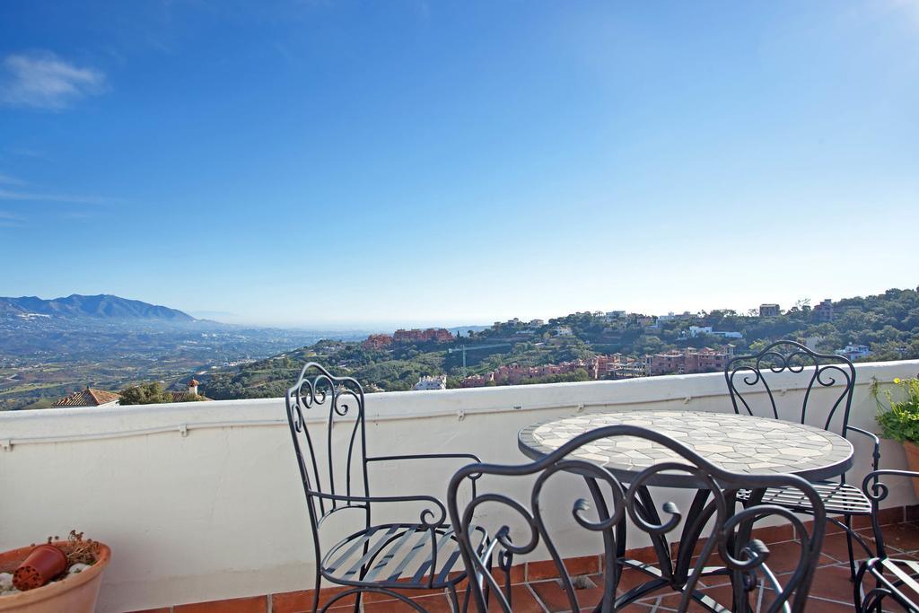 Apartment Jacarandas De Elviria มาร์เบยา ภายนอก รูปภาพ